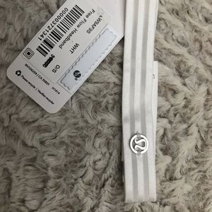 White LuLuLemon headband NWT
